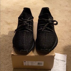 High quality Yeezy pirate black replic.a